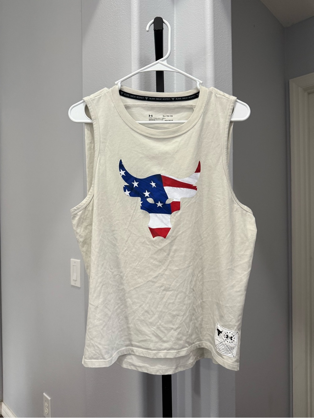 Under Armor The Rock Muscle tank USA Bull